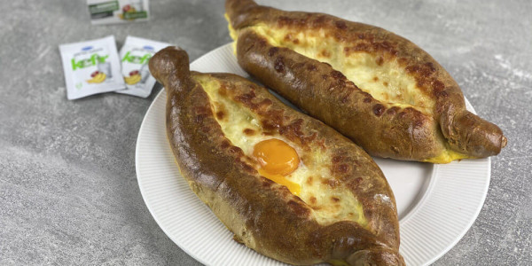 Хачапурі по-аджарськи